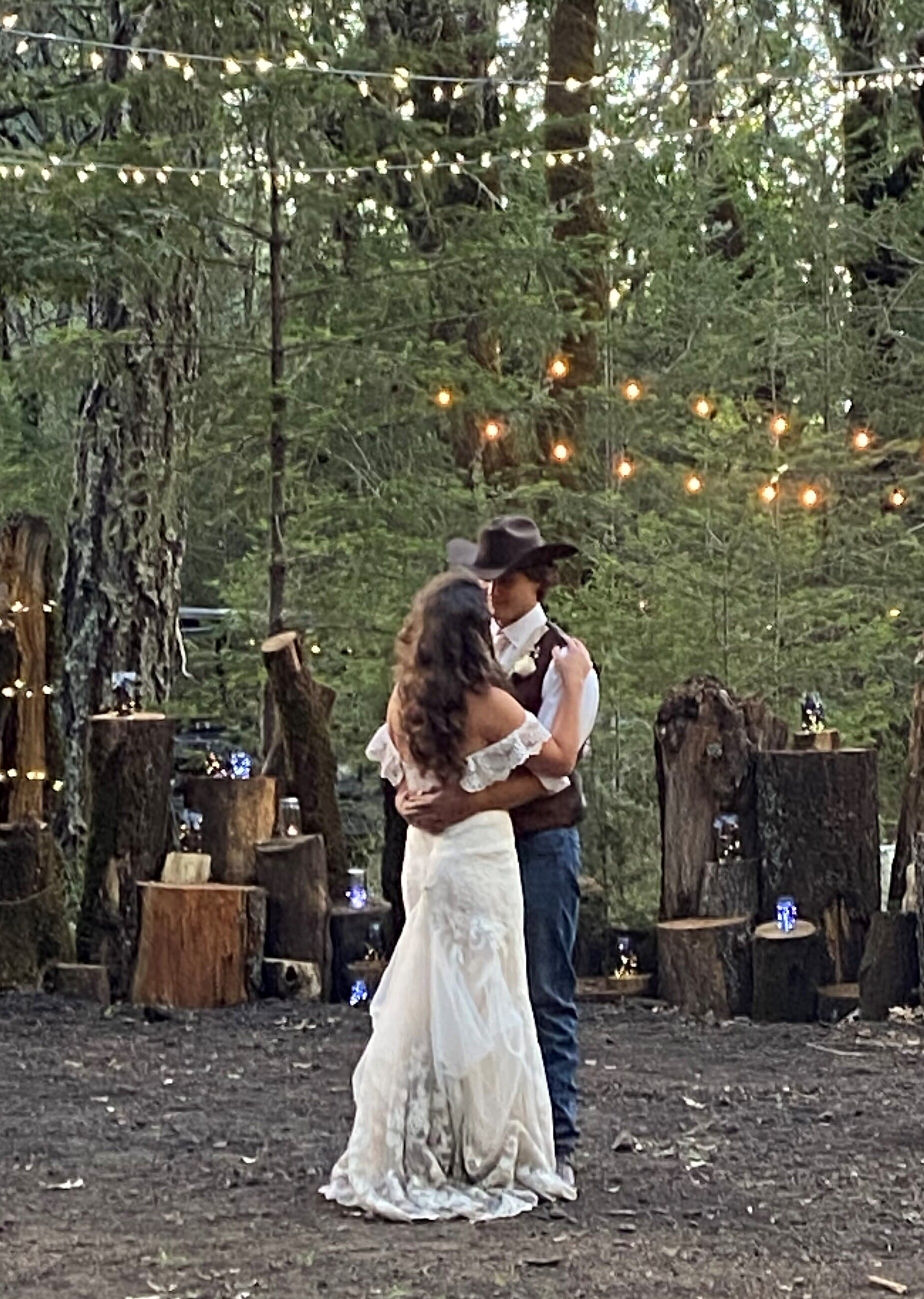 Liam & Grace Terrell. Mobile Image