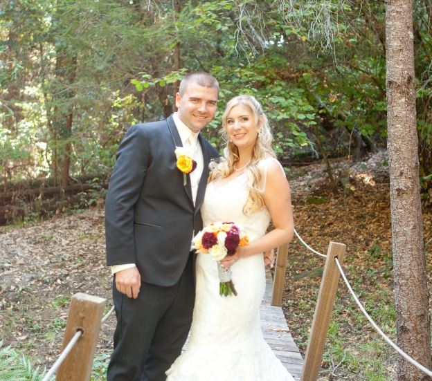 Brian & Monica Henning. Desktop Image